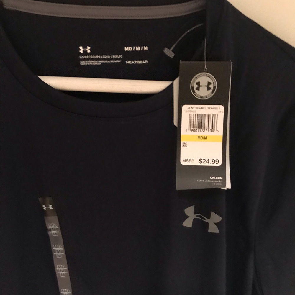 MENS UNDER ARMOUR HEAT GEAR SHIRT SIZE MEDIUM !! - Picture 2 of 3
